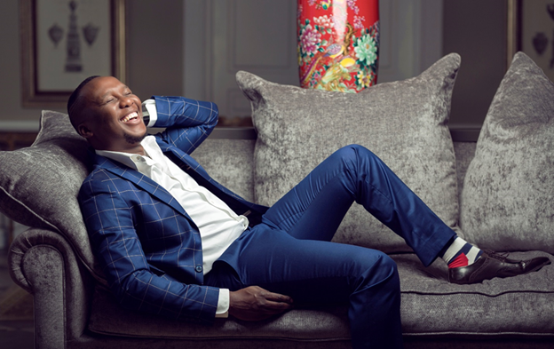 Mo Flava celebrates 3 years on The Drive with Metro FM