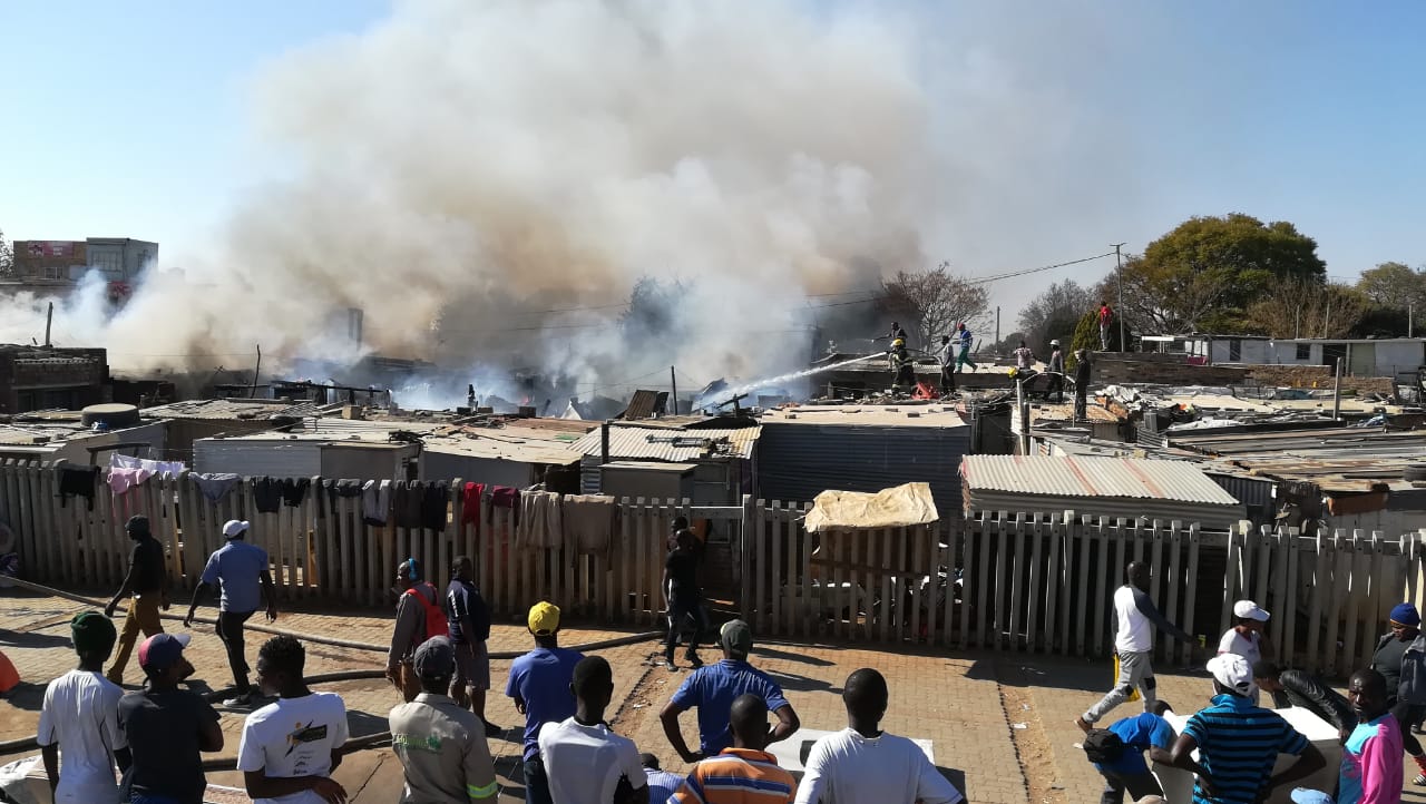Fire destroys 15 shacks in Randburg